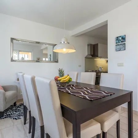 Neda Apartmán
